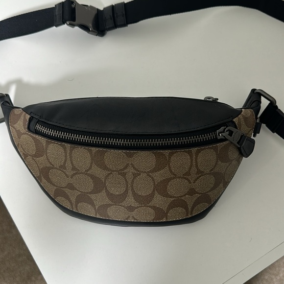 Coach Mens Travel Bag - Picture 2 of 3
